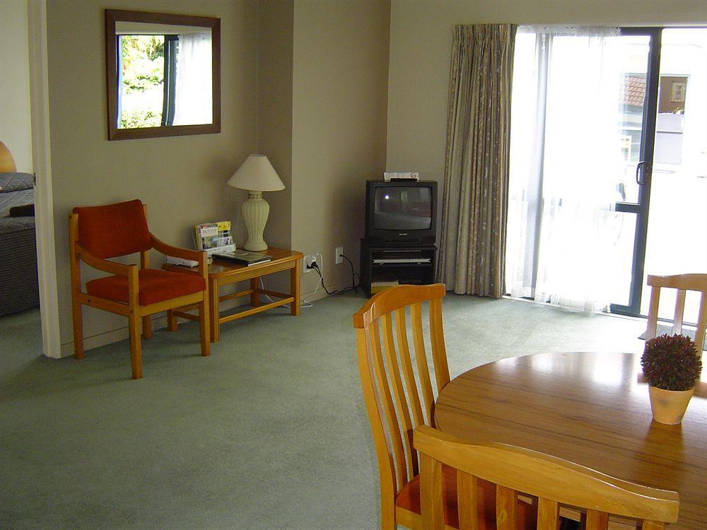 Bush Inn Court Motel Christchurch Exterior foto